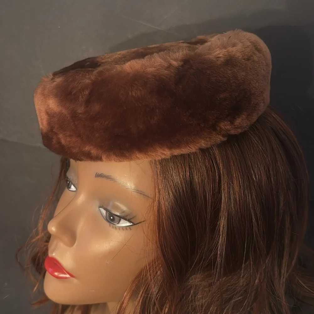 Vintage Mouton Shearling Fur Pill Box Hat - Picture 7 of 15